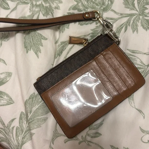 Michael Kors Wristlet - Picture 2 of 2